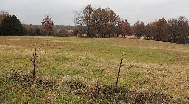 2nd image of 571 Jansen Trl