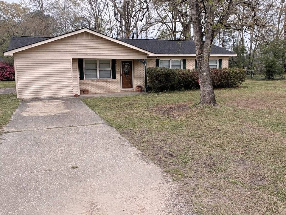 1st image of 216 Colonial Dr