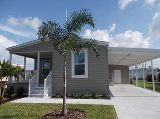 255 Discovery Ln, N Fort Myers, FL 33903