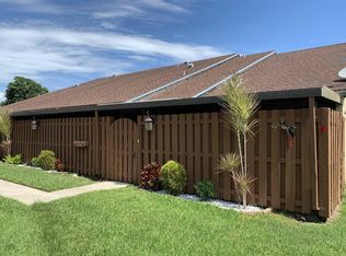 534 Springdale Cir, Palm Springs, FL 33461