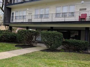 1901 W Touhy Ave APT 2, Park Ridge, IL 60068