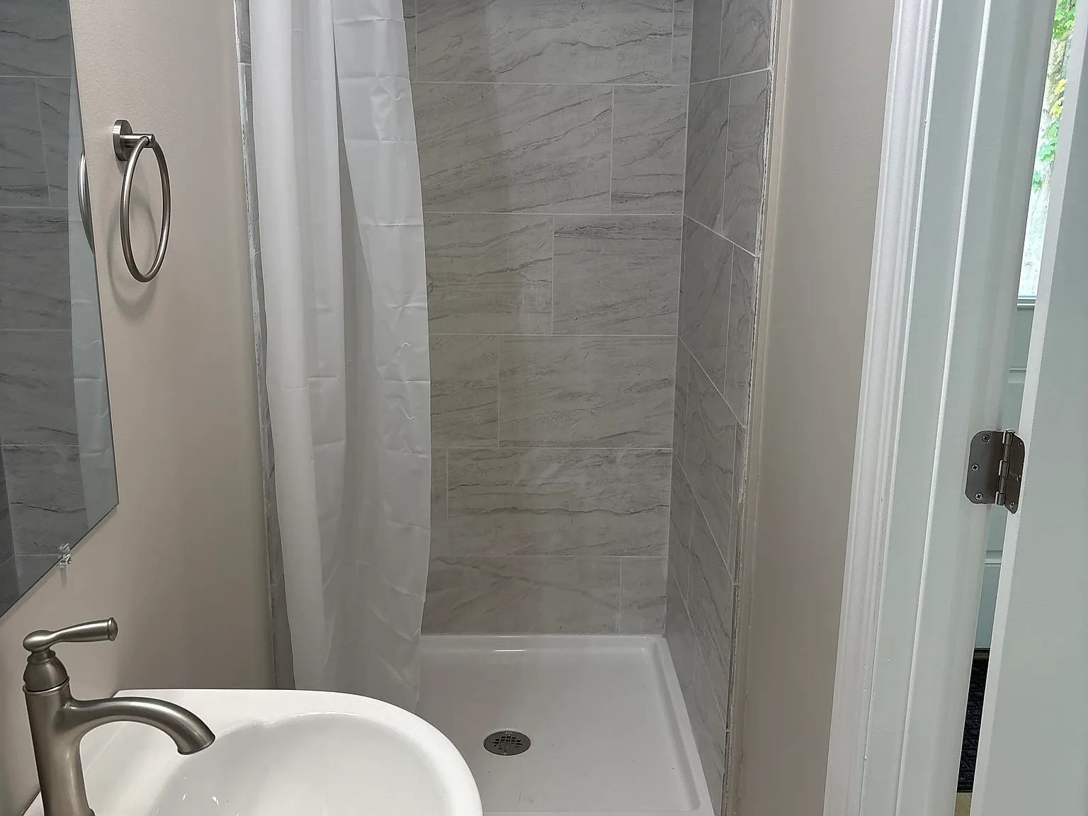 2 bed, 1000 sqft, $2,100 — Photo 4