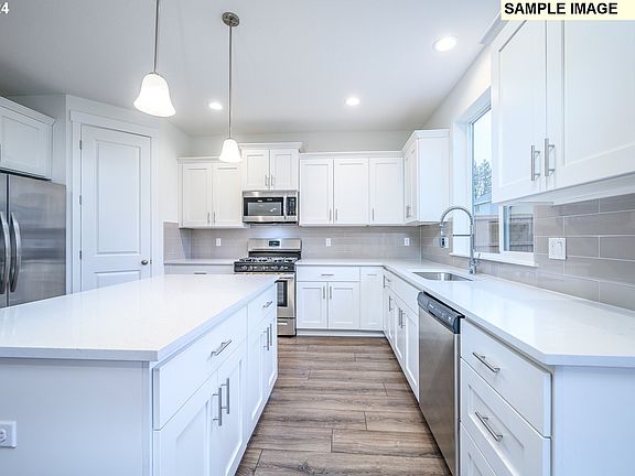 5th image of 4402 NE 181st St #102