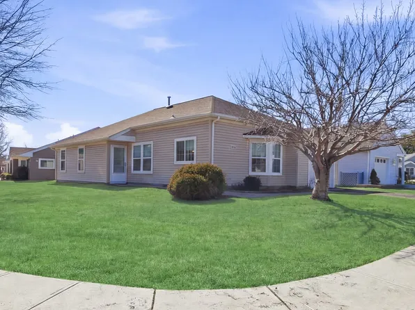 1 Poplar Ct, Barnegat, NJ 08005