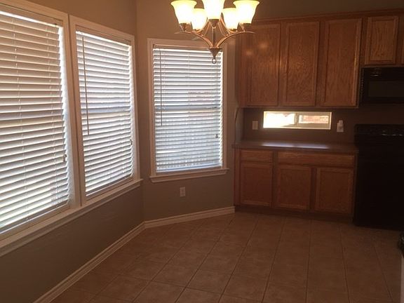 4th image of 3517 Mustang Dr