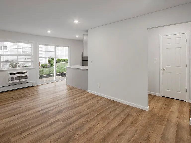 Heatherwood House at Port Jefferson — Photo 8