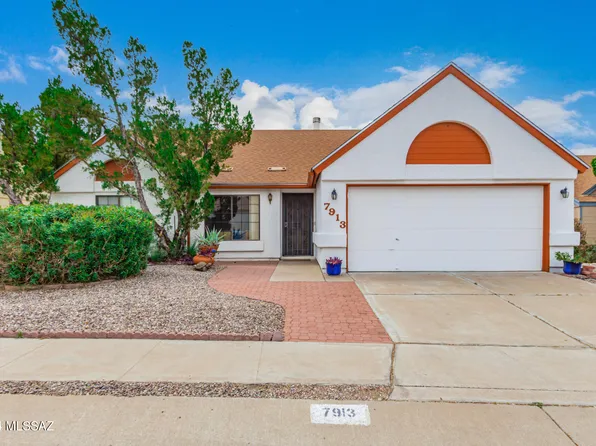 7913 N Roundstone Dr, Tucson, AZ 85741