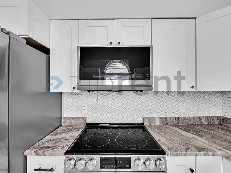 10636 Satinwood Cir — Photo 9