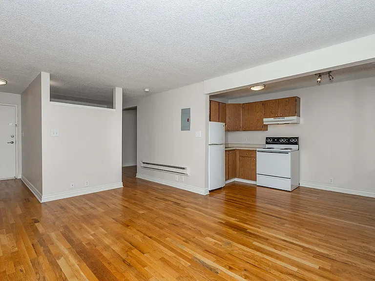 Grant Place — Photo 34