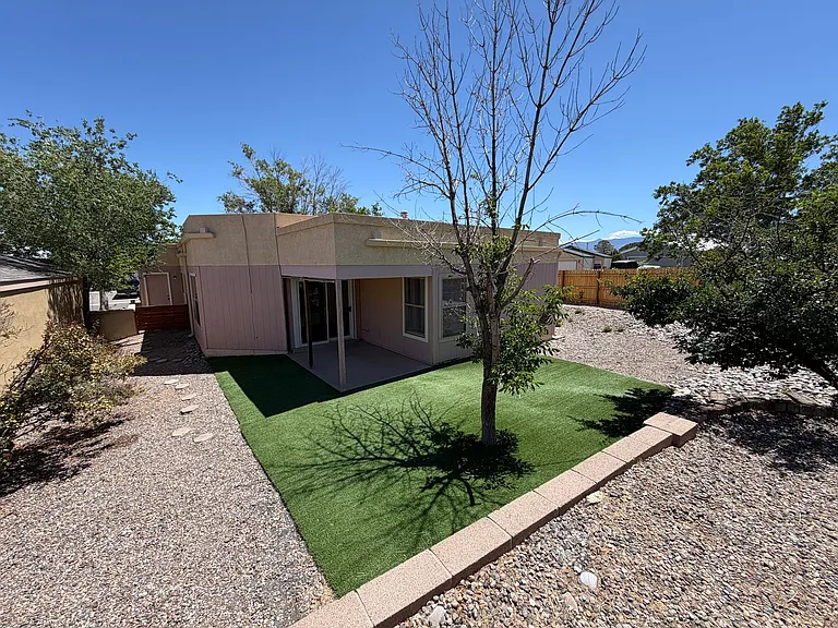 1941 Lee Loop NE — Photo 28