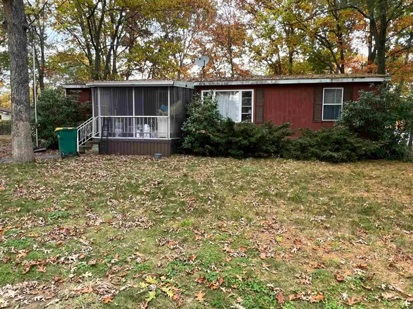 1 N Dewberry Lane, Rochester, NH 03867