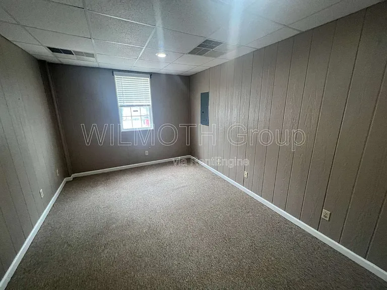 108 W Walnut St — Photo 11