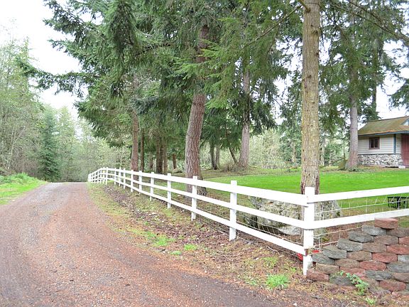 3rd image of 2557 Turningleaf Ln
