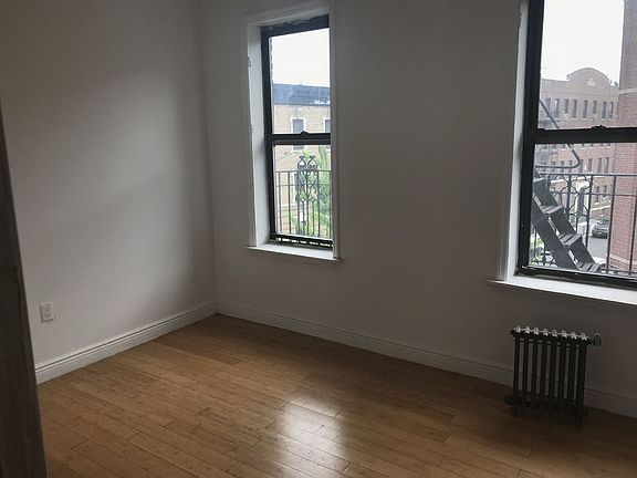 4th image of 2025 Regent Pl APT C6