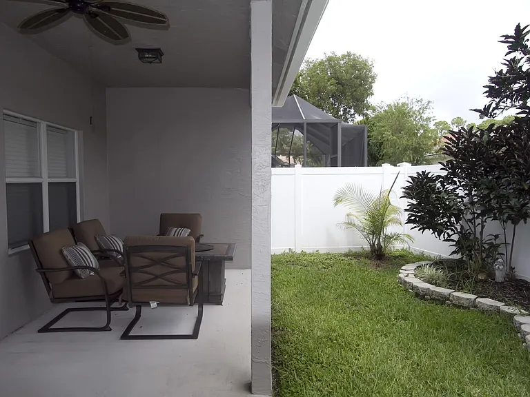 8601 Green Cay — Photo 3