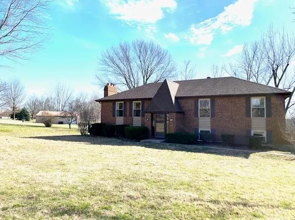 13101 NW 81st St, Parkville, MO 64152
