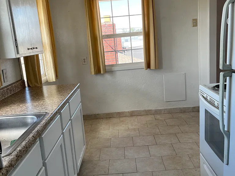 1514 Hickory St NE #1514 — Photo 10
