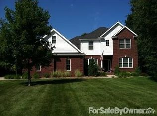 4806 Bristlecone Dr #13, Midland, MI 48642