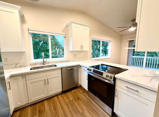 550 100th Ave SE, Bellevue, WA 98004