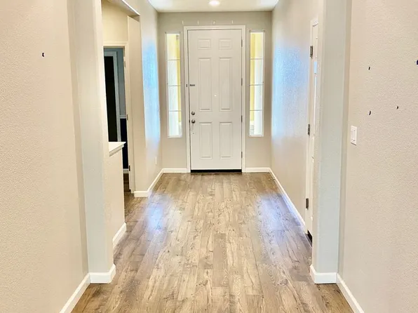2011 Harry Lorenzo Ave, Woodland, CA 95776