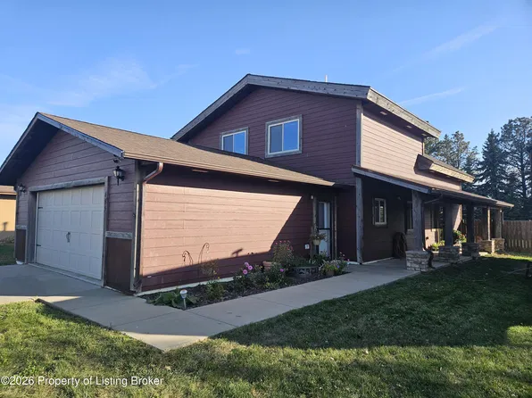 665 Cliff St, Gladstone, ND 58630