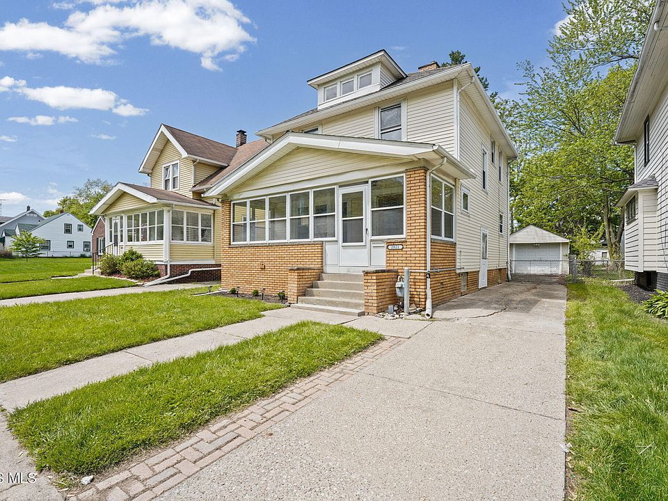 1st image of 2821 Midwood Ave