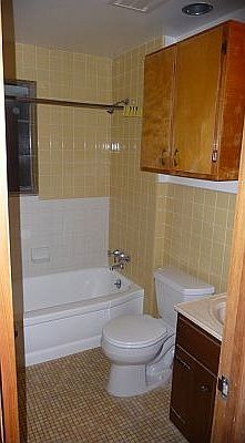 1st floor bath