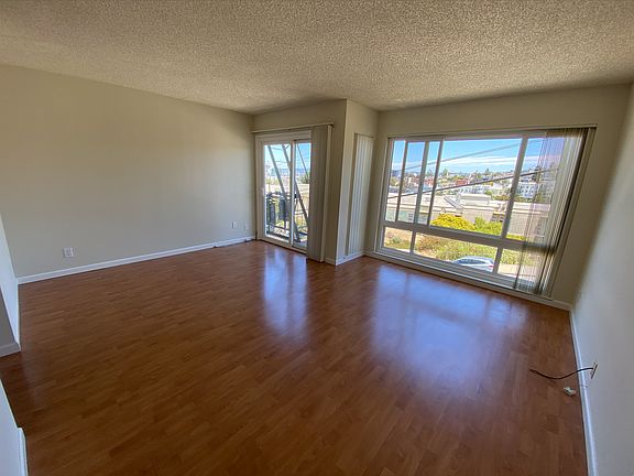 2nd image of 670 De Haro St APT 2