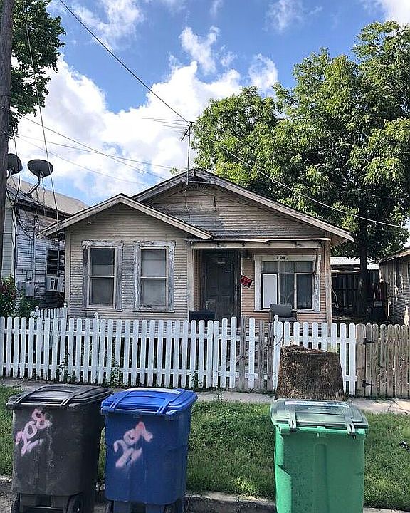 1st image of 206 Virginia Blvd