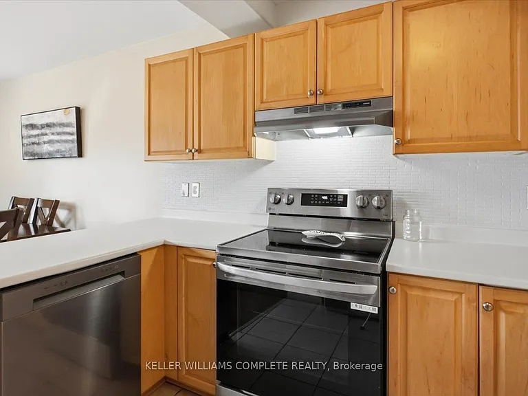 35 Albion St #46 — Photo 12