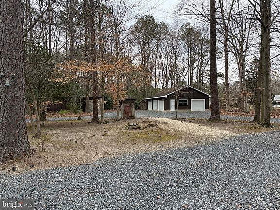 3rd image of 322 Deep Shore Rd