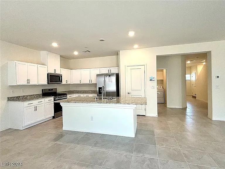 4596 Bayley Skye Ave — Photo 8