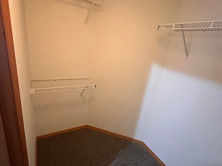 7820 Three Rivers Dr — Photo 37