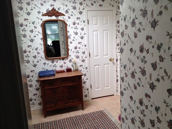 2nd image of 102 Houston Dr