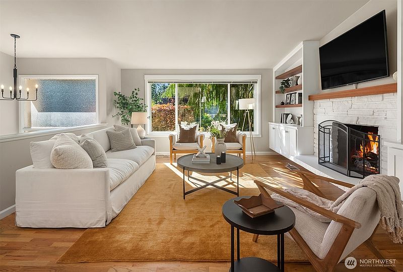 5th image of 23823 86th Avenue W