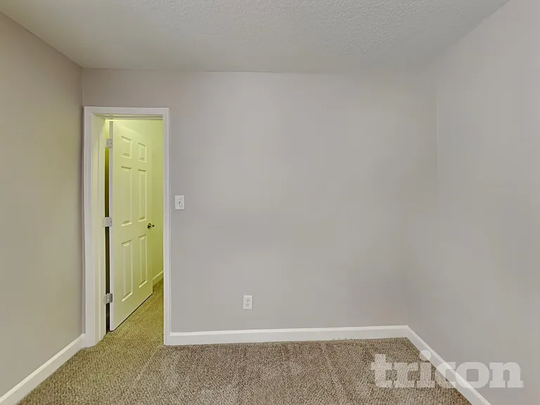 7633 Lady Liberty Ln — Photo 12