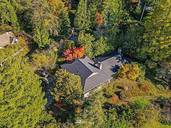 4th image of 3502 Indian Hills Dr