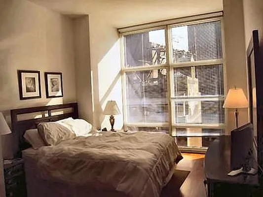 Rented by R New York | media 19