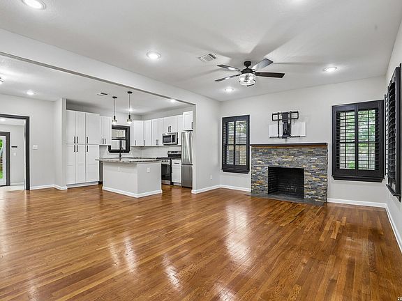 2nd image of 278 W Hermosa