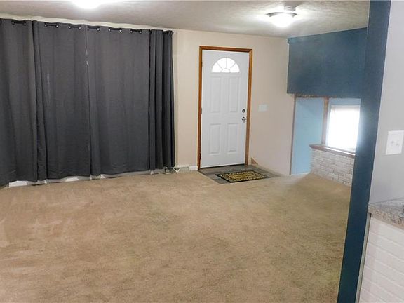 2nd image of 1001 Donald Dr
