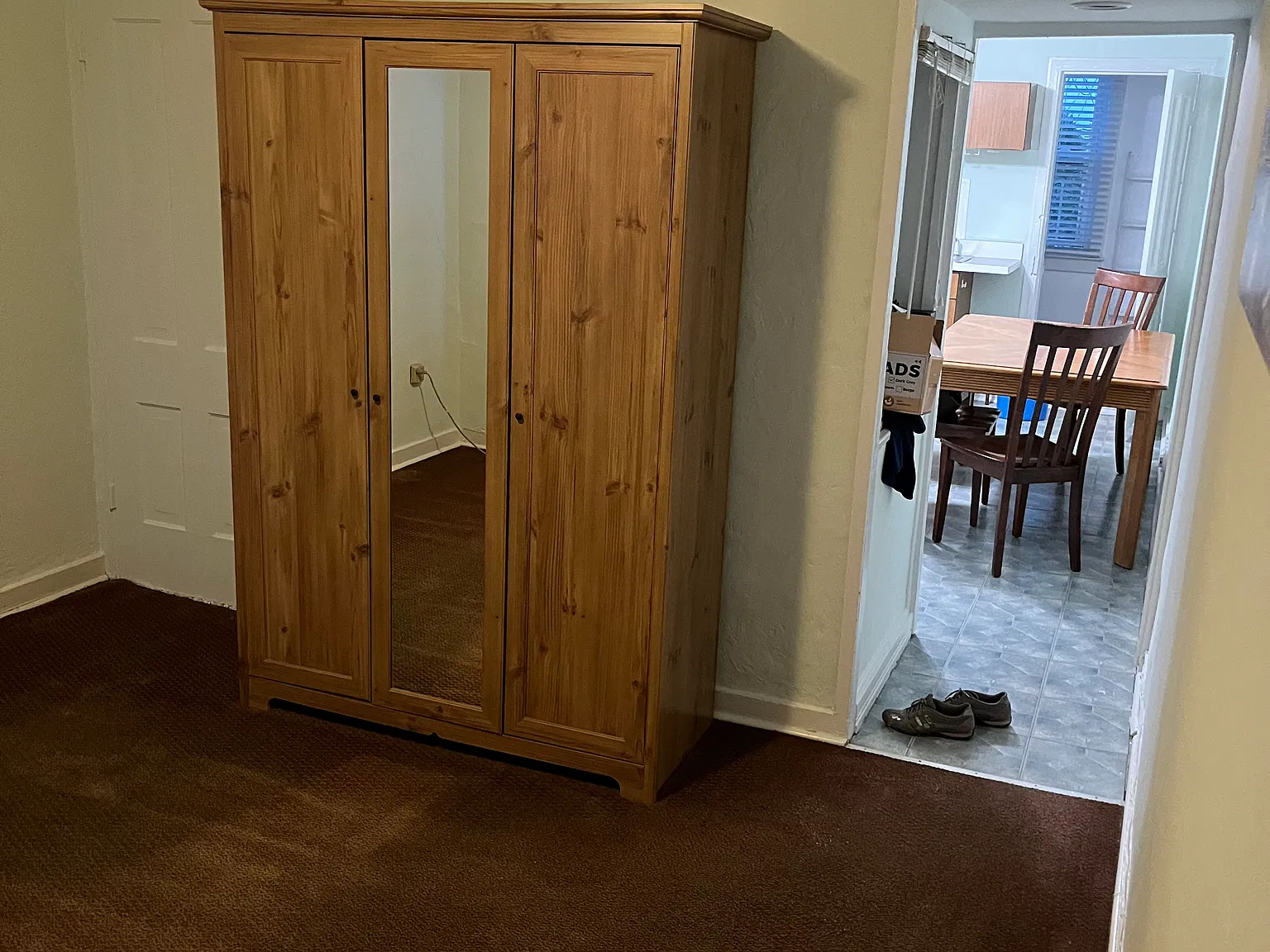 1 bed, 900 sqft, $1,100 — Photo 4