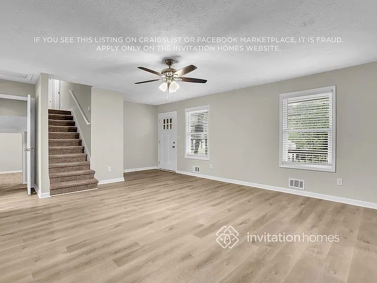 722 Stonehill Ct — Photo 4