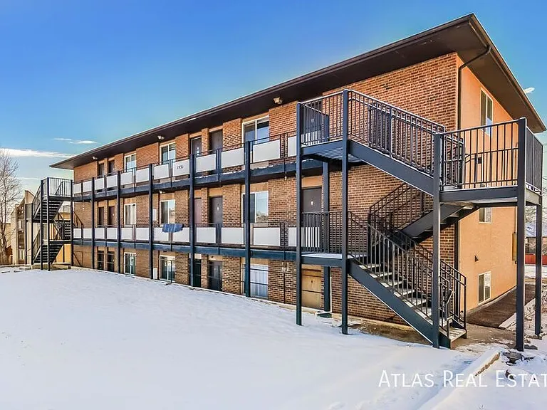 1931 Henderson Ave #12 — Photo 16