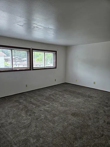 1213 E Union Ave Photo 1