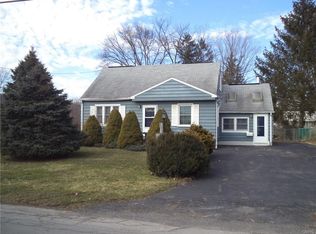 222 Everingham Rd, Syracuse, NY 13205