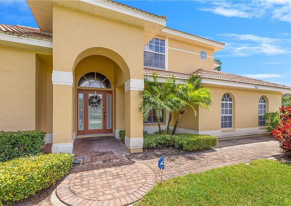 1st image of 900 Landmark Cir S