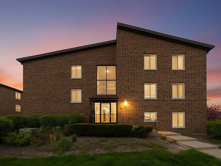 900 Perrie Dr #204 — Photo 16
