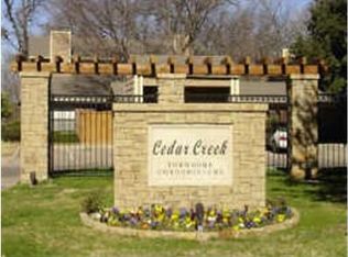 5739 Cedar Creek Dr, Benbrook, TX 76109