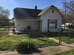 101 S Country Lane Dr, Desloge, MO 63601