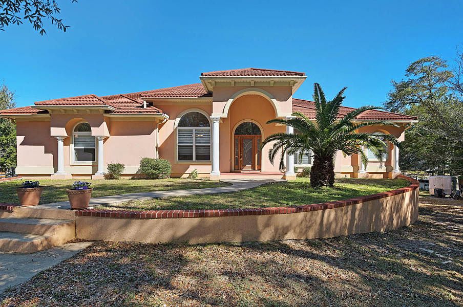 1st image of 2339 Canal Dr